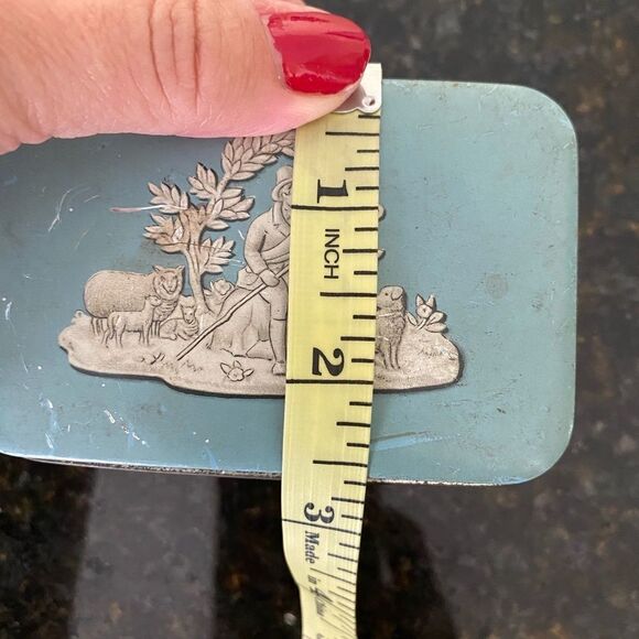 VTG Lt Blue *Victorian* Print Tea Tin ENGLAND - Picture 11 of 12